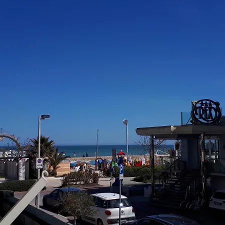 شقة Puccini 2 Fronte Mare